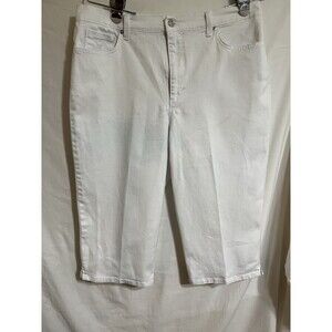 Gloria Vanderbilt embellish  Pocket  Around Slimming Effect Capri Bling Mom X